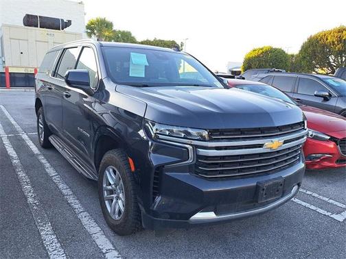 2023 Chevrolet Suburban LT