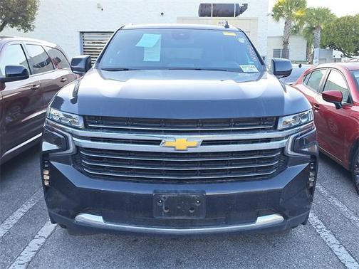 2023 Chevrolet Suburban LT