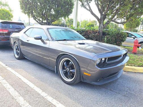 2014 Dodge Challenger SXT
