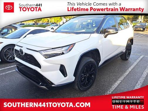 2025 Toyota RAV4 Hybrid SE