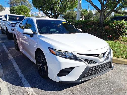 2018 Toyota Camry SE