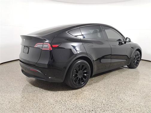 2024 Tesla Model Y Long Range Single Motor Rear-Wheel Drive