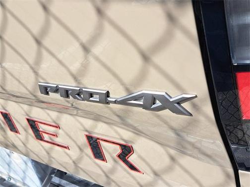 2022 Nissan Frontier PRO-4X
