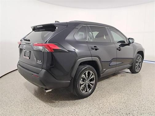 2024 Toyota RAV4 Hybrid XLE Premium
