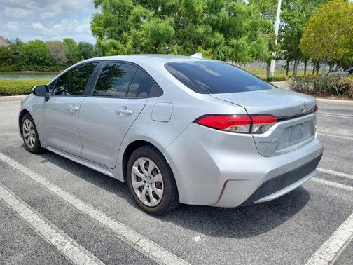 Classic Silver Metallic 2021 Toyota Corolla LE