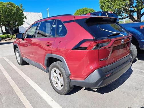 2019 Toyota RAV4 Hybrid XLE