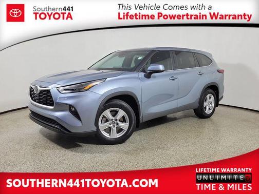 Moon Dust 2024 Toyota Highlander LE