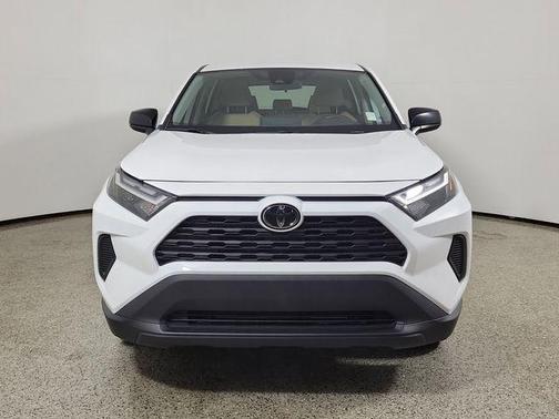 Ice Cap 2024 Toyota RAV4 LE