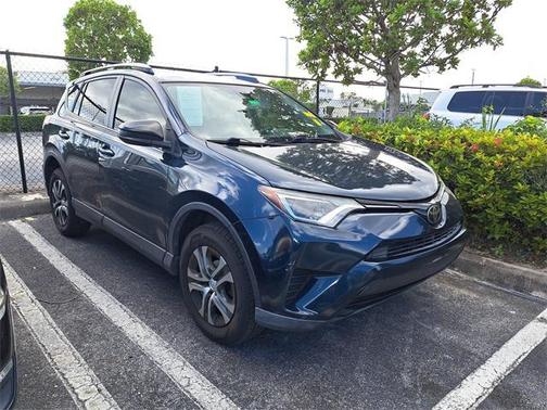 2018 Toyota RAV4 LE