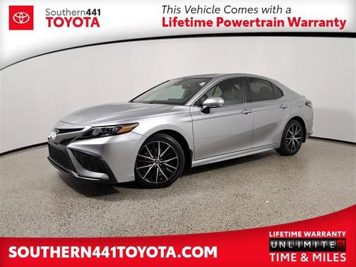 2023 Toyota Camry SE