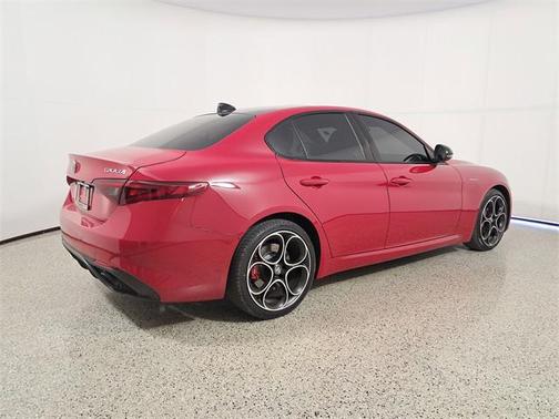 2022 Alfa Romeo Giulia Veloce