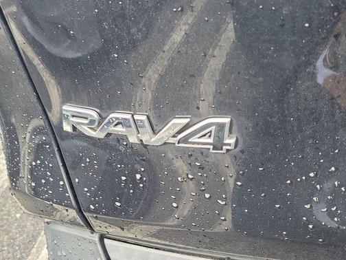 Midnight Black Metallic 2020 Toyota RAV4 XLE