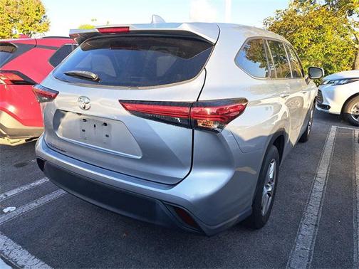 2021 Toyota Highlander L