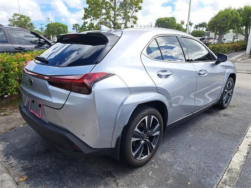 2024 Lexus UX 250h Base