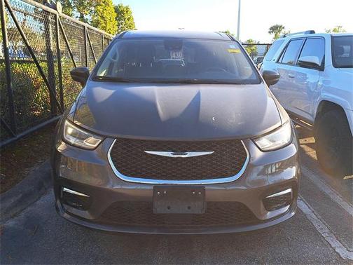 2023 Chrysler Pacifica Hybrid Touring L