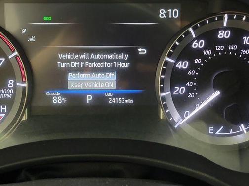 Magnetic Gray Metallic 2025 Toyota Highlander XLE
