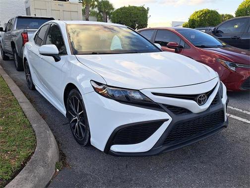 2021 Toyota Camry SE