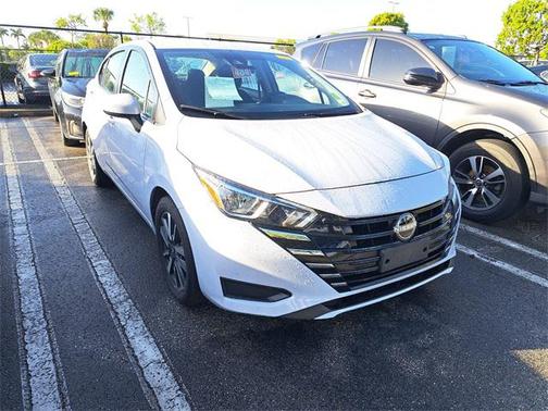 2024 Nissan Versa 1.6 SV