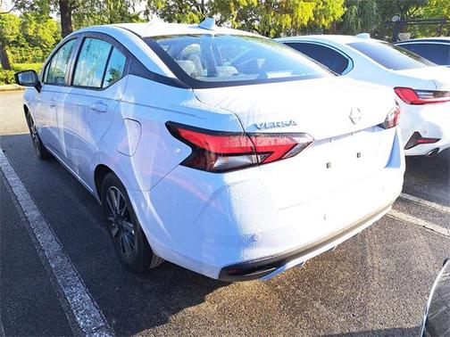 2024 Nissan Versa 1.6 SV