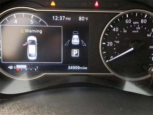 2024 Nissan Versa 1.6 SV