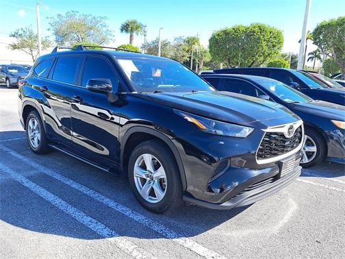 2023 Toyota Highlander L