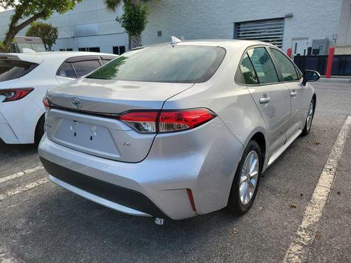 Classic Silver Metallic 2020 Toyota Corolla LE