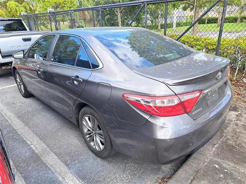 2017 Toyota Camry SE