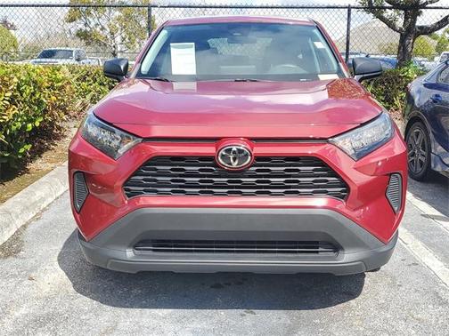 2022 Toyota RAV4 LE
