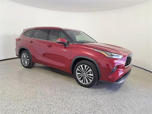 2021 Toyota Highlander Hybrid Platinum