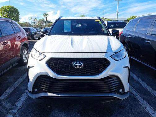 2022 Toyota Highlander XSE