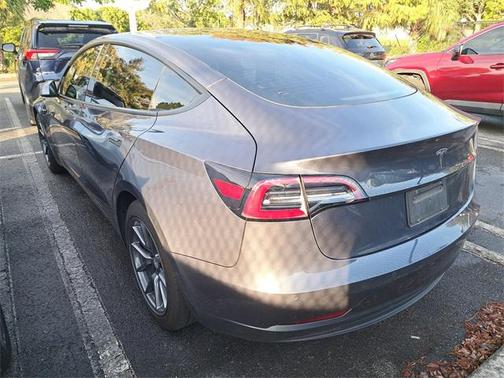 2022 Tesla Model 3 Standard Range