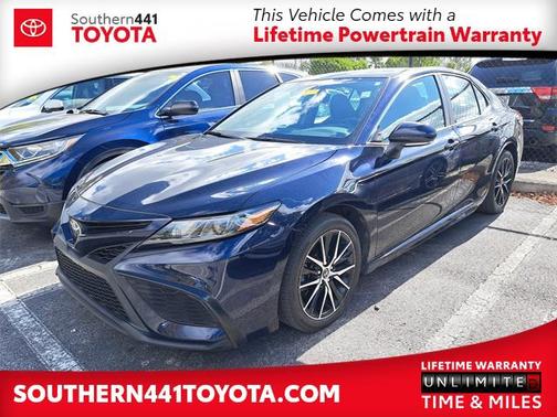 2022 Toyota Camry SE