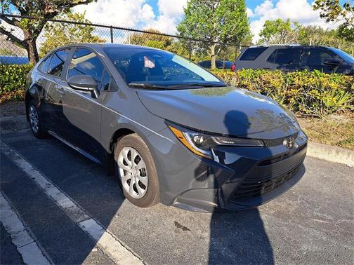 2025 Toyota Corolla LE