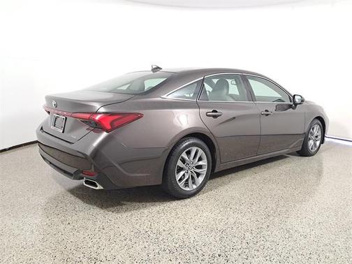 2019 Toyota Avalon XLE