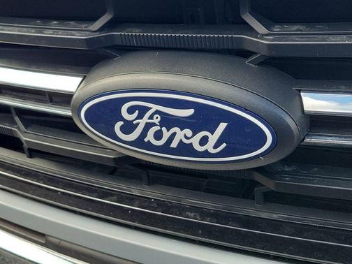 Agate Black Metallic 2025 Ford F-150 XLT