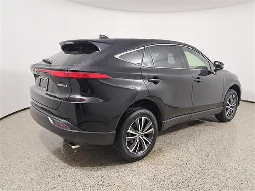 2022 Toyota Venza LE