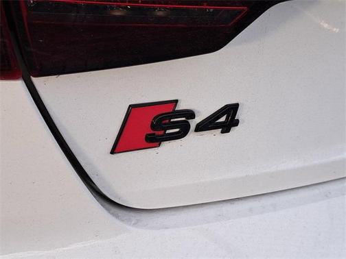 2023 Audi S4 Premium Plus TFSI quattro Tiptronic