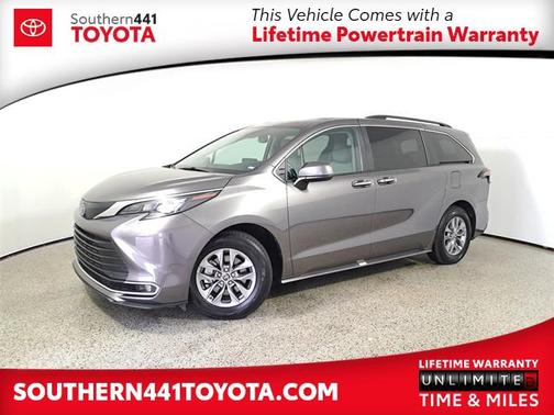 2024 Toyota Sienna XLE