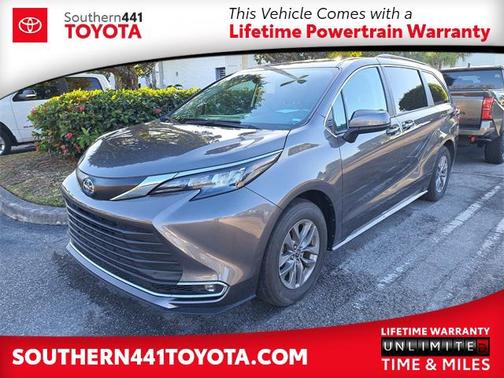 2024 Toyota Sienna XLE