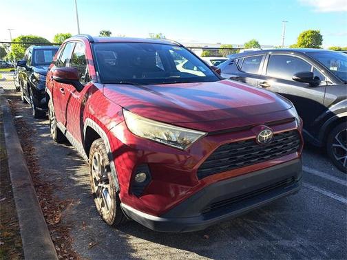 2019 Toyota RAV4 XLE Premium