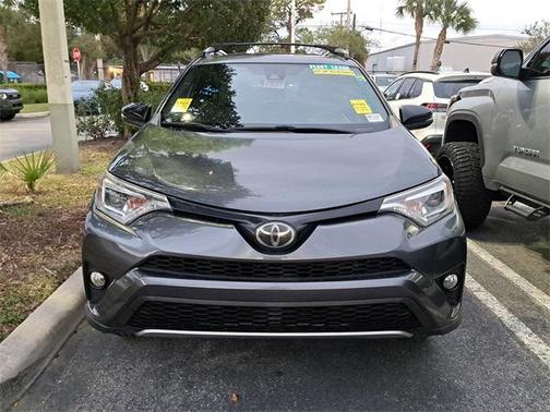 2018 Toyota RAV4 SE