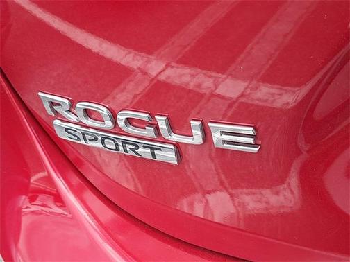 2017 Nissan Rogue Sport SV