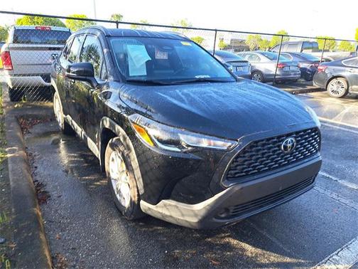 2024 Toyota Corolla Cross LE