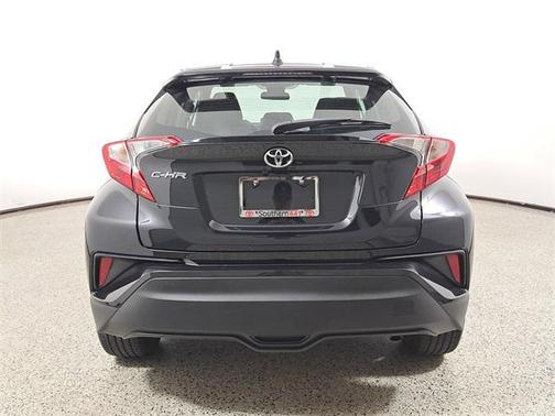 2021 Toyota C-HR XLE