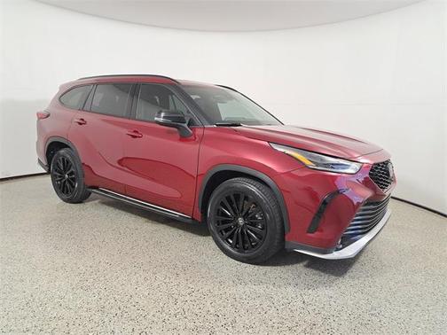 2023 Toyota Highlander XSE
