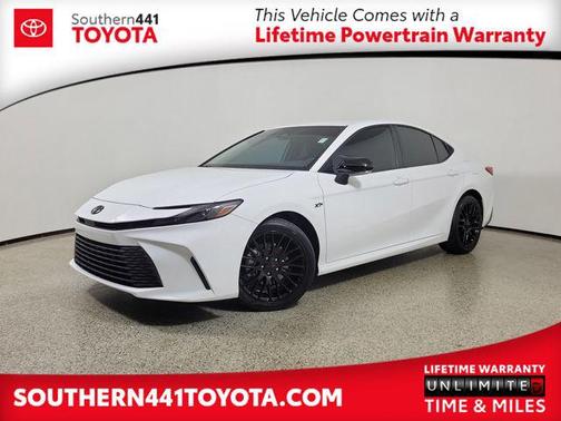 Ice 2025 Toyota Camry LE