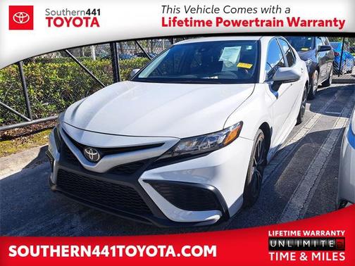 2023 Toyota Camry SE