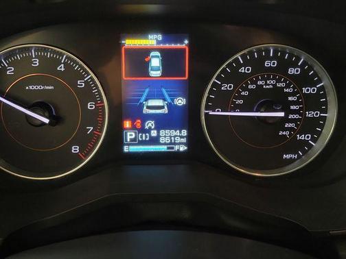 Crystal White Pearl 2023 Subaru Crosstrek Limited