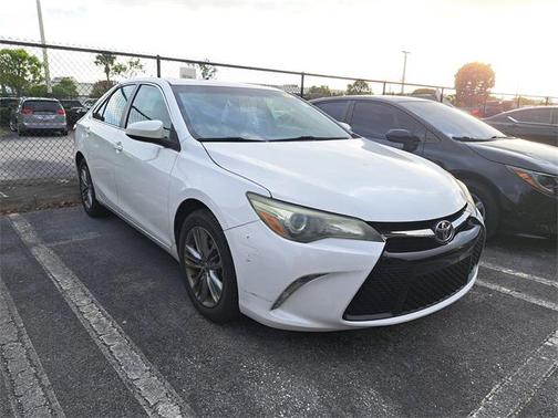 2017 Toyota Camry SE