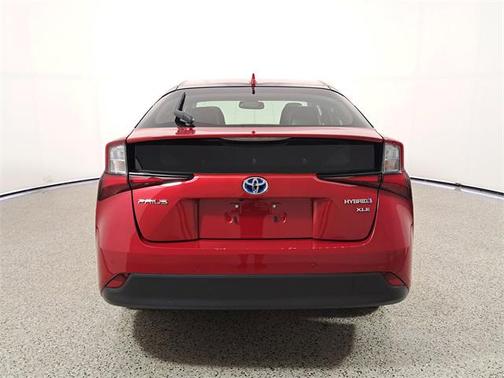 2019 Toyota Prius XLE